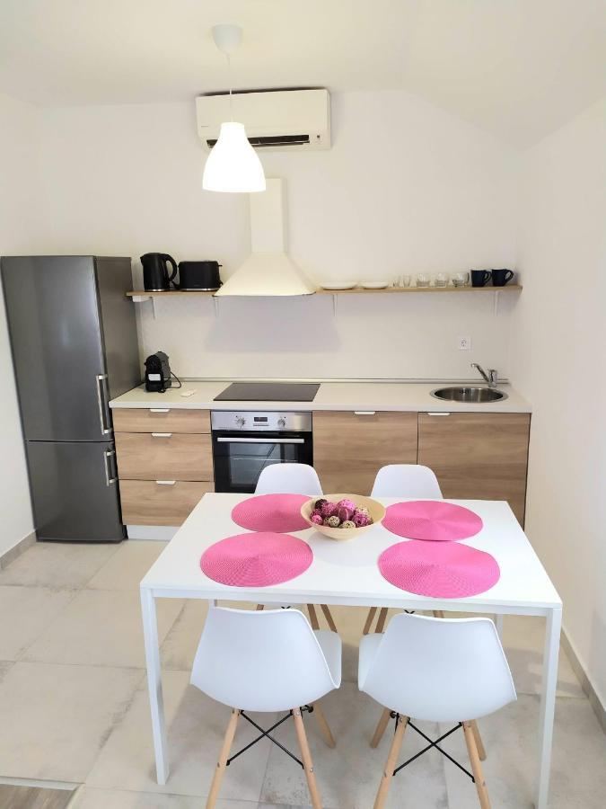 Arnyas Apartmanhaz Balatonlelle Εξωτερικό φωτογραφία